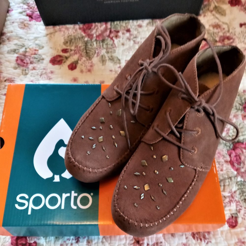 Sporto women's 9 1/2 Moccasin Bootie shoes. Tan leather with metal stud details.